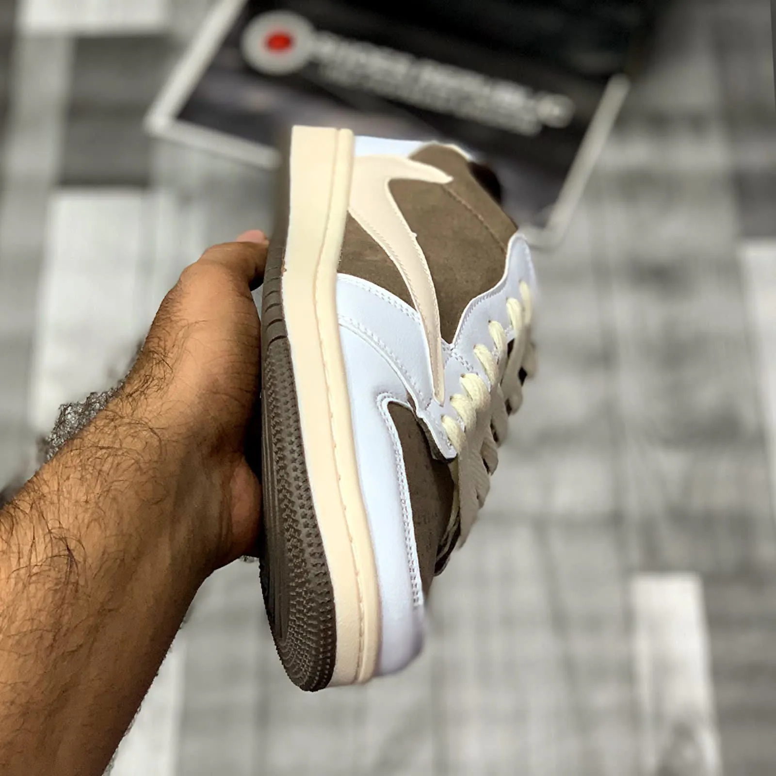 AJ-1 Low Reverse Mocha