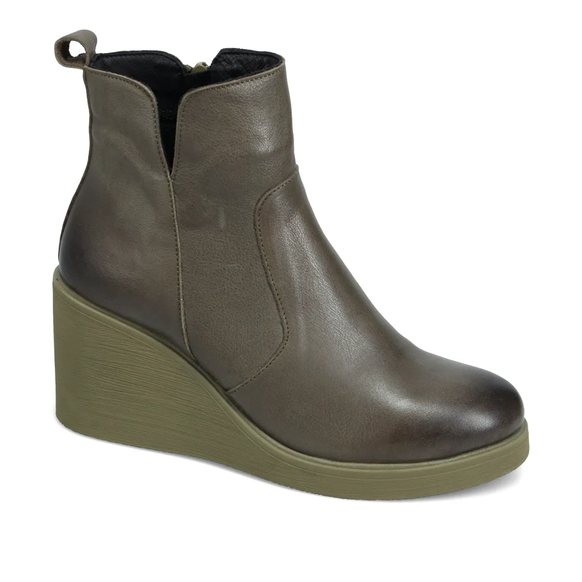 Laura Wedge Boot