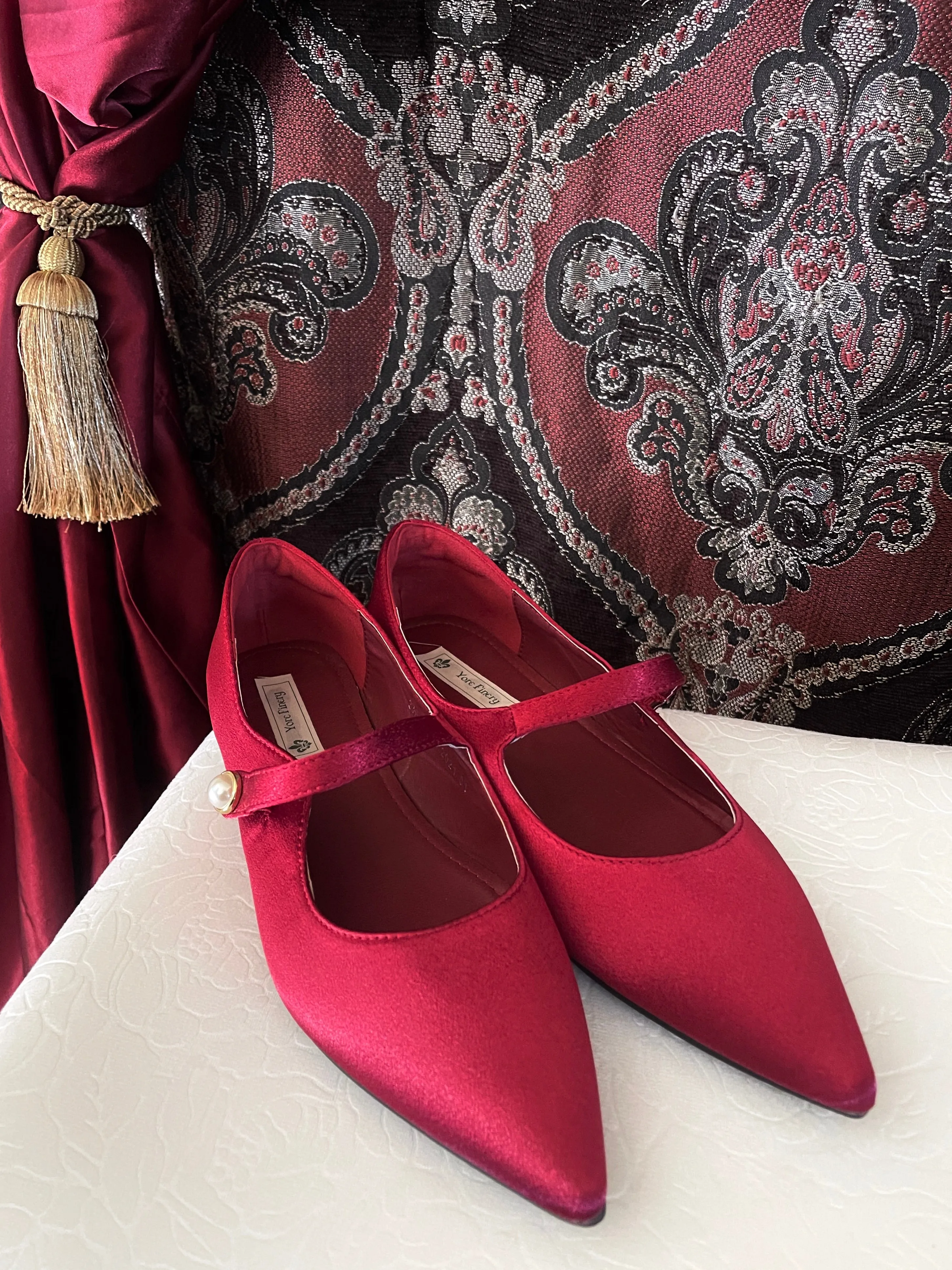 Medieval & Renaissance Satin Pointed Toe Poulaine Flats in Burgundy